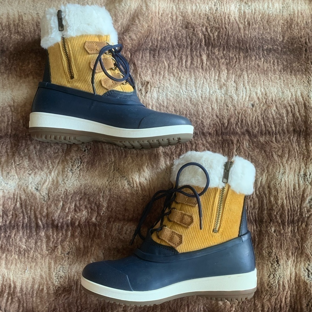 Sperry Pacifica Alpine Navy Yellow Boots